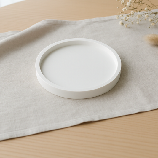Vassoio rotondo in polvere di ceramica dal design minimal, ideale come svuotatasche, portagioie, complemento d’arredo decorativo per candele